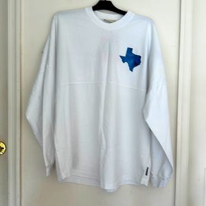 NWT Spirit Activewear long sleeve T-shirt. Size L.